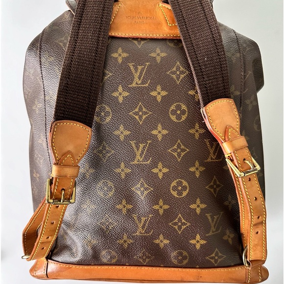 ❣️Authentic LOUIS VUITTON Monogram Montsouris GM Backpack. - Picture 4 of 17